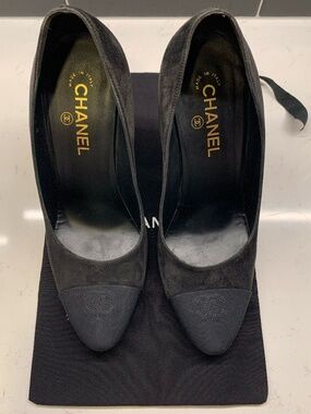 AUTHENTIC CHANEL 41,  Black Suede Pearls Stacked Heels